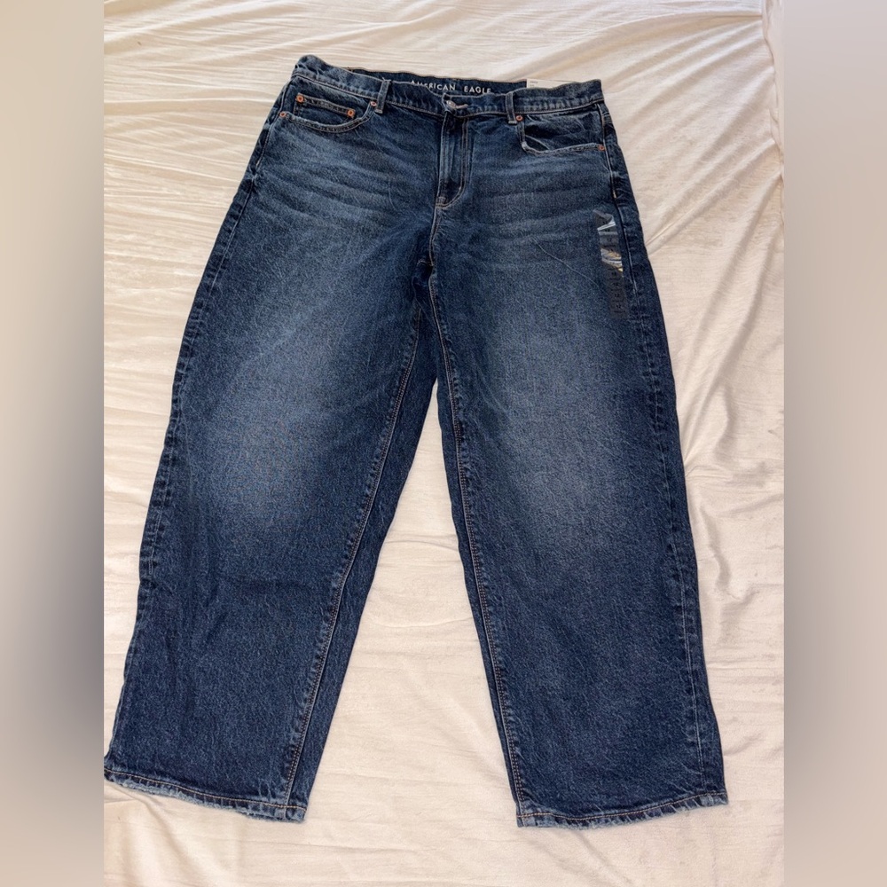 [NWT] Barrel Jeans, Size 12 | American Eagle